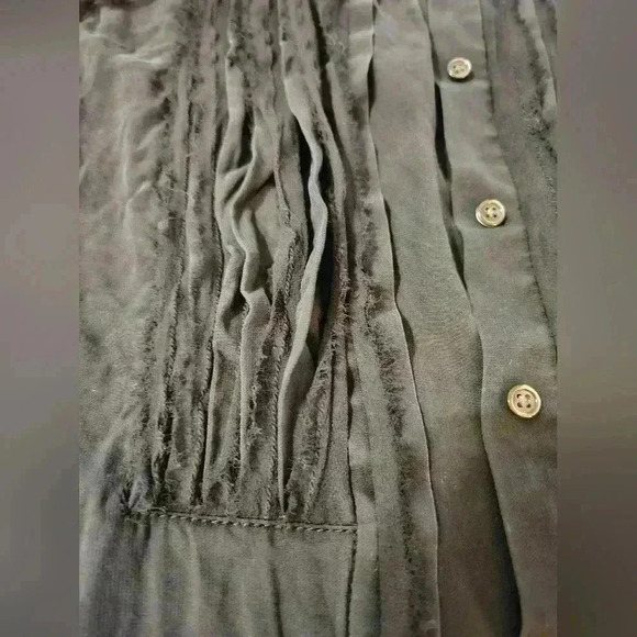 J.Crew Black Silk Sleeveless Button Up Blouse, Size 0 - Picture 3 of 6